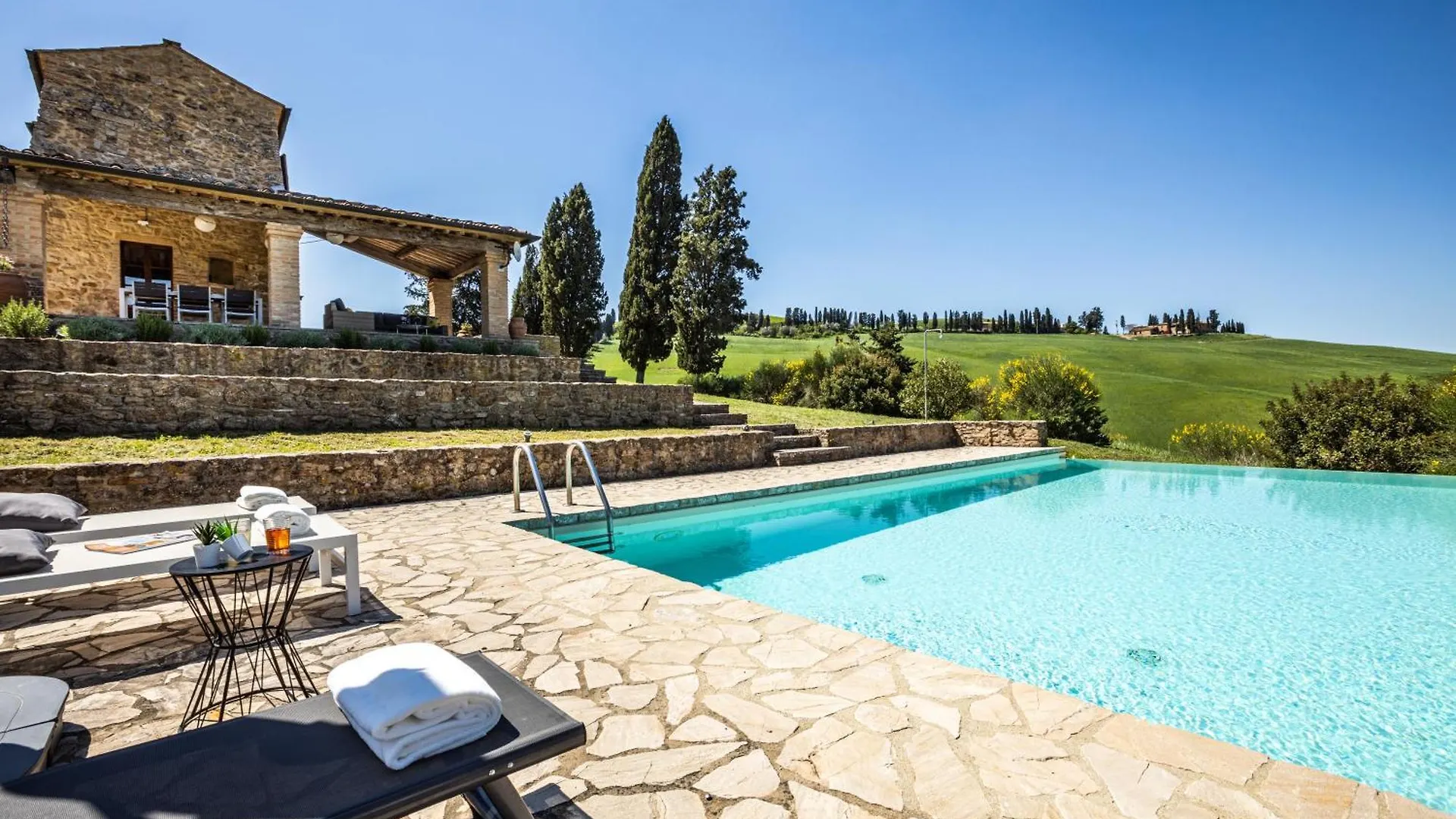 Villa Cantucci Volterra Italy